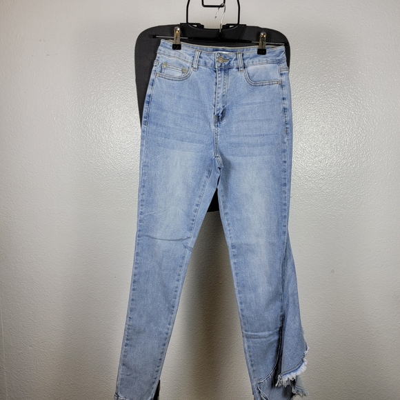 K Jordan Denim - K.Jordan Asymmetrical Left Side Ruffle Acid Wash Slim Blue Jeans Size 4